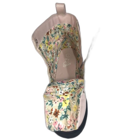 Art Class Boots Girls Sz 4 Pink patten leather boots with black laces Blk /Soles - Picture 7 of 11